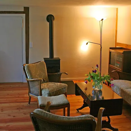 Holiday home Moenke's Kate Near Seabeach Monkebude